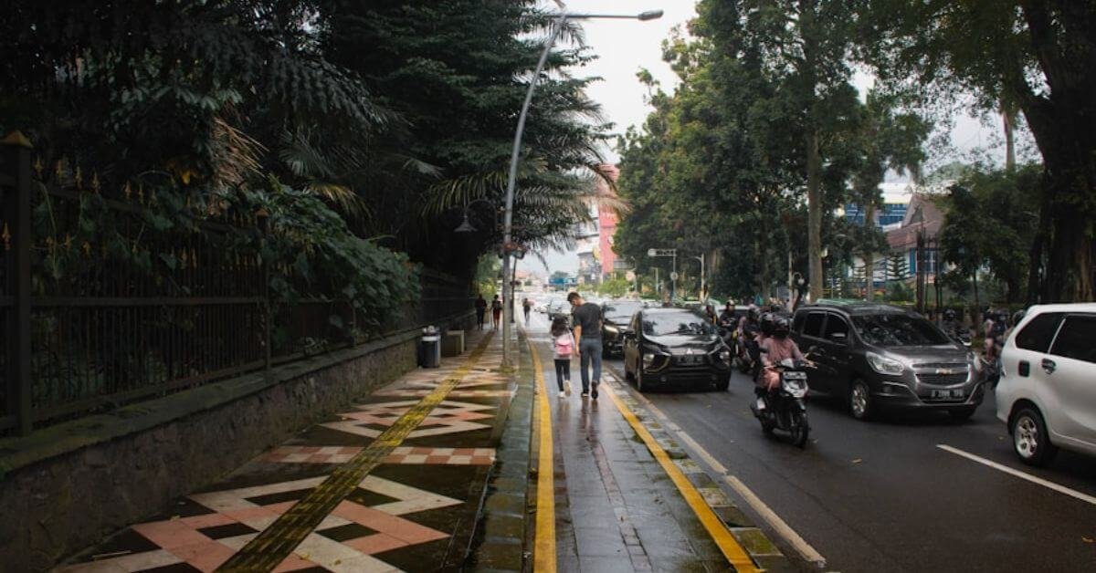 Tips Merawat Mobil Saat Cuaca Hujan