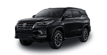 MOBIL FORTUNER HITAM TRD AT