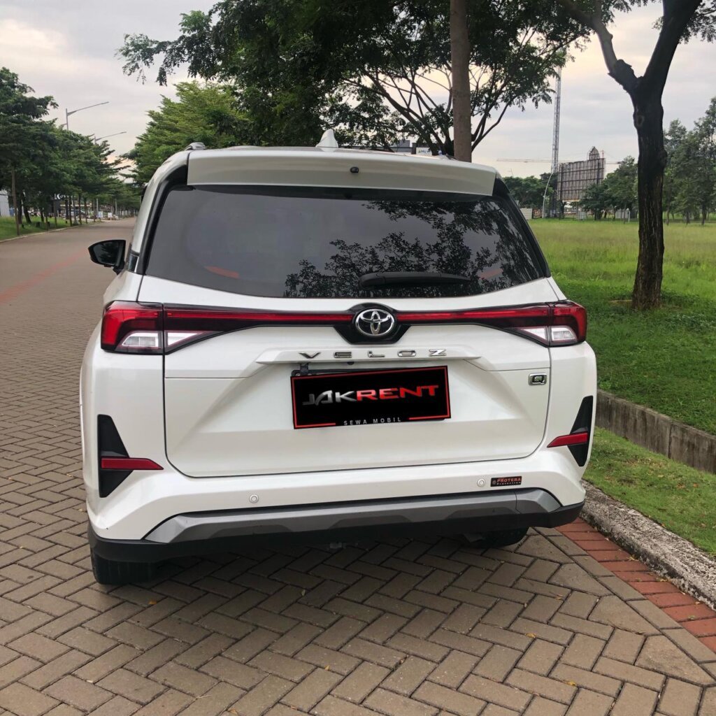 Avanza Veloz Belakang