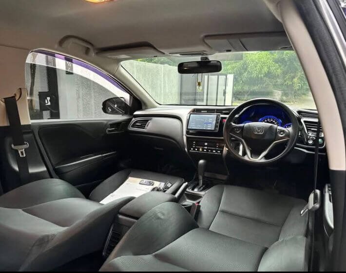 Honda City White 2018 Kursi Depan