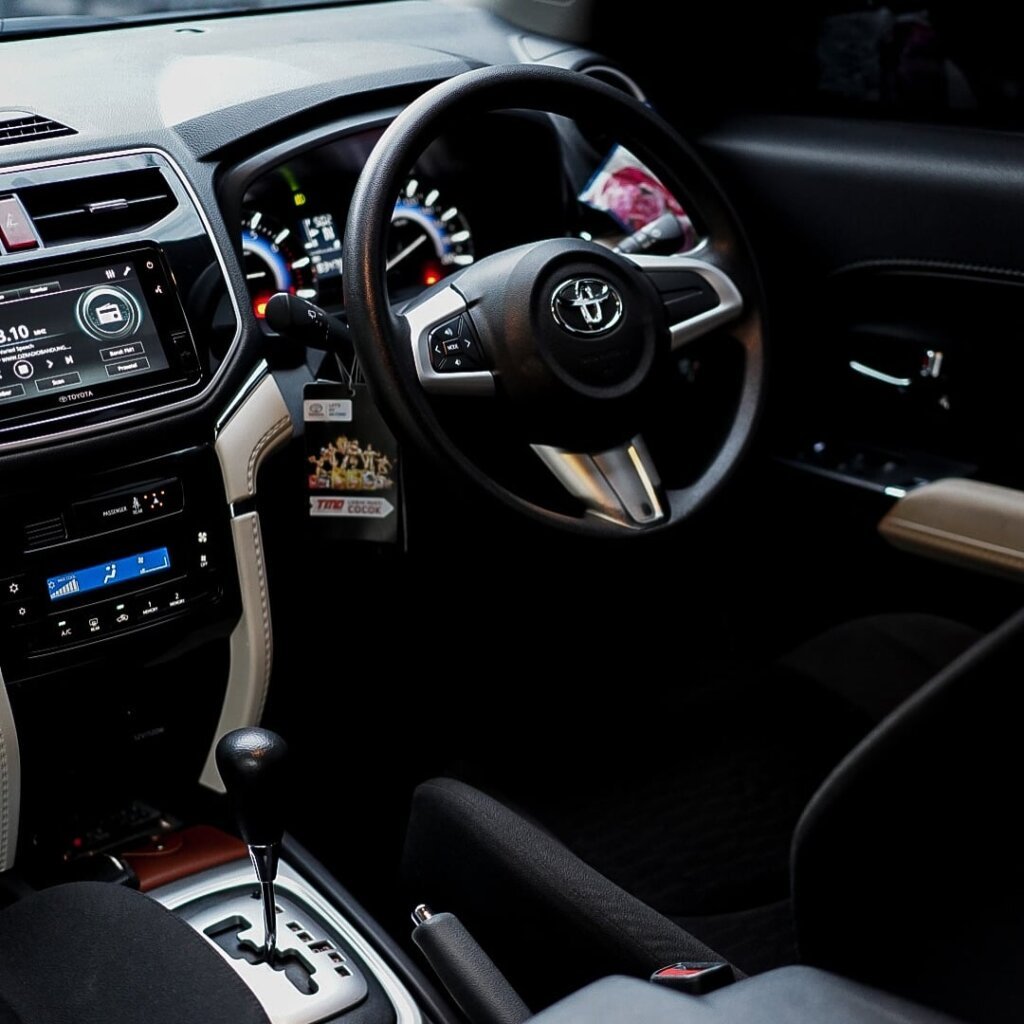 MOBIL RUSH SILVER G AT Stir