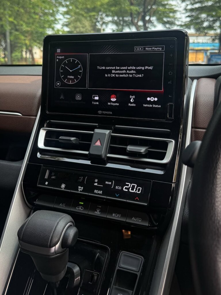 MOBIL ZENIX PUTIH G AT hu