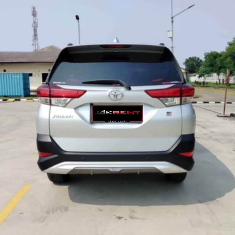 Toyota Rush Belakang