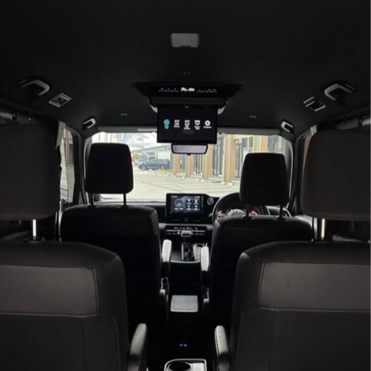 voxy seat belakang